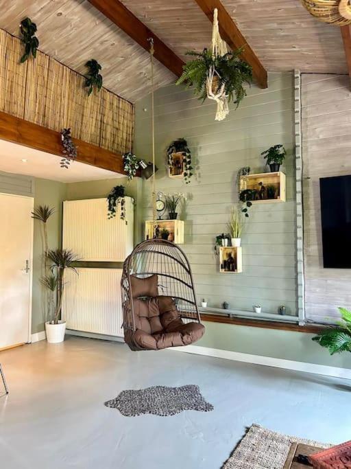 Jungle Style Lodge With Jacuzzi ,Sauna And Garden Near Amsterdam Vijfhuizen Εξωτερικό φωτογραφία