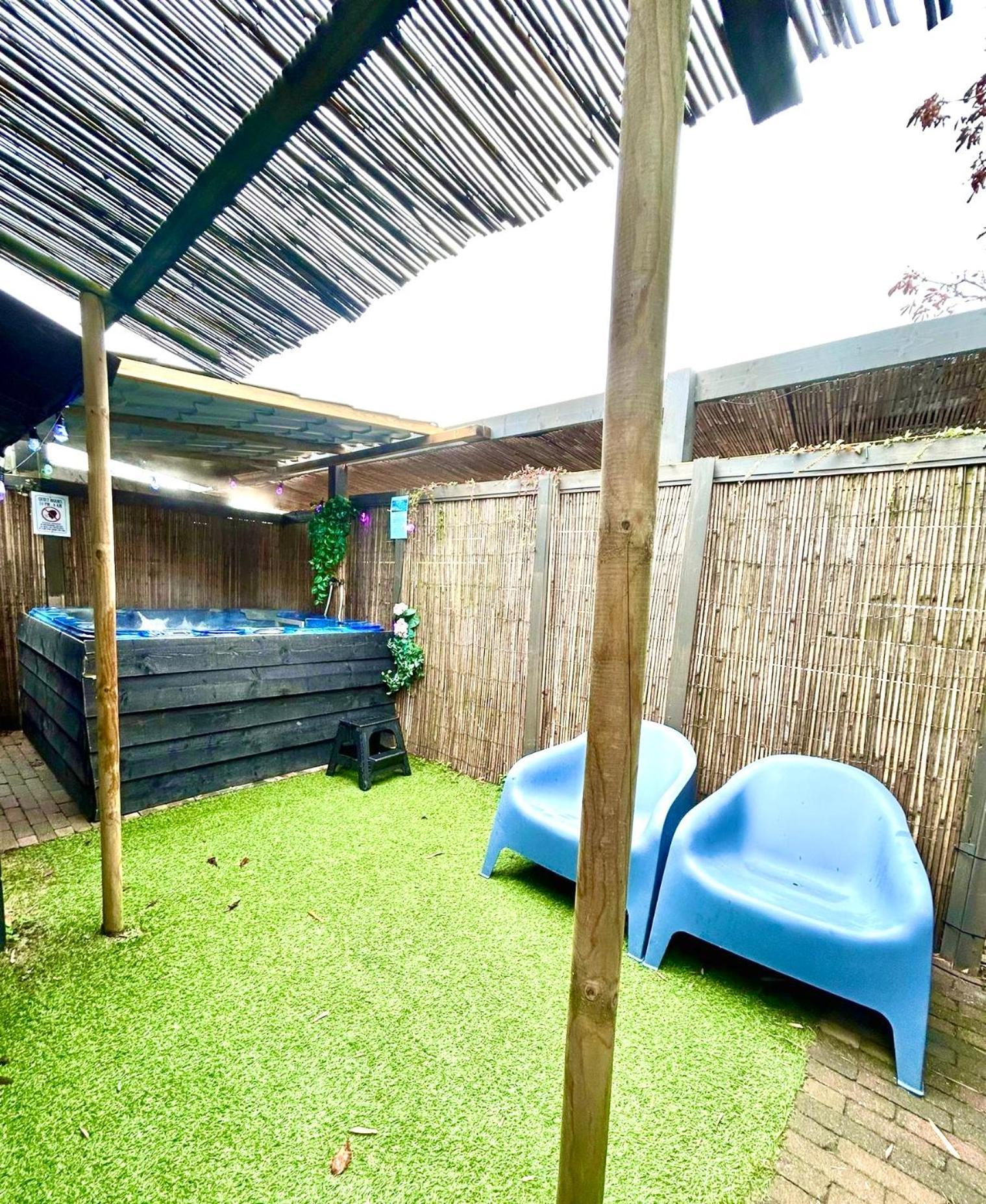 Jungle Style Lodge With Jacuzzi ,Sauna And Garden Near Amsterdam Vijfhuizen Εξωτερικό φωτογραφία